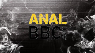 Anna De Ville élvezi a gigászi kárót