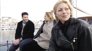 Sophie Evans és Monique Covet négyesben hancúrozik
