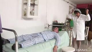 Popó kedvelő nagymamák - Teljes pornófilm