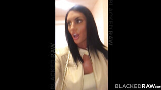 August Ames muffját néger pali dugja