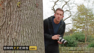 Brazzers - Anna Bailey a vonzó angol milf