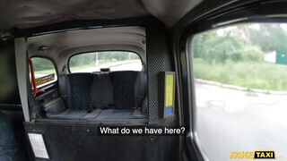 Fake Taxi - Tini csajszika jól leszopja a taxist