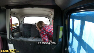 Fake Taxi - Lady Bug a fiatal sulis szuka