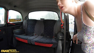 Fake Taxi - Lucy Heart a szívdöglesztő kicsike orosz pina