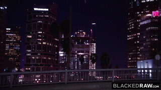 BlackedRaw - Skye Blue édeshármasban kamatyol