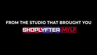 Mylf - Sofy Soul a szabadban reszel