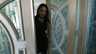 Its POV - Valentina Nappi a szőrös pinás tini