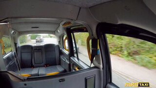 Fake Taxi - Lenina Crowne kedveli közösülni a taxiban