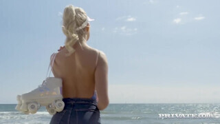 Private.com - Angelika Grays popó lyukba tolva