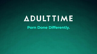 ADULT TIME - a maca megharagszik a csajára, mert beleül egy faszba
