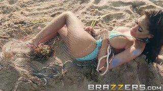 Brazzers - Gia Milana a bűbájos szirén