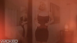 Wicked - Katy Jayne a szőrös suncis milf