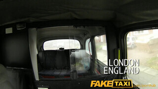 FakeTaxi - telt csoki hajú pipi pénzért mindent bevállal