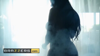 Brazzers - formás szép popós lány a fürdőkádban