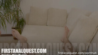 Maya Morgen a 18 éves tini gádzsi - First Anal Quest