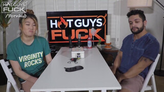Hot guys fuck - a japán szuka nagyon örül a gigantikus fasznak