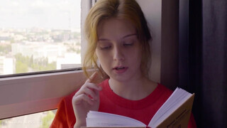 ULTRAFILMS - csábító tini lány begerjed egy könyvre
