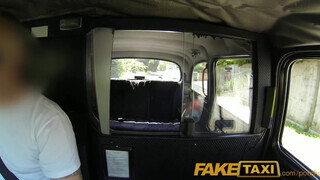 FakeTaxi - Rio Lee a gigantikus csöcsű barna nőci