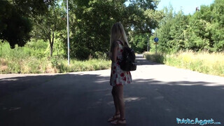 Public Agent - Sophia Grace pénzért bekapja a rúdat