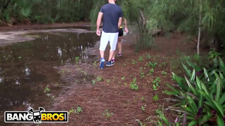 BANGBROS - Kendra Lust a csábító csöcsös milf