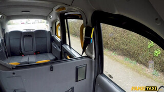 Fake Taxi - Ava Austen segglyukba tolva