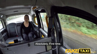 Fake Taxi - Nikky Dream méretes csöcsű szöszi