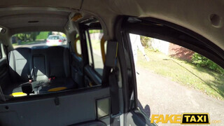 Fake Taxi - Lyen Parker kufircol a hátsó ülésen