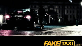 FakeTaxi - Jasmine Jae szereti a kíméletlen farkat