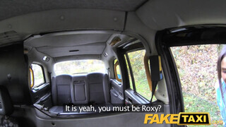 Fake Taxi - Roxxy Lea a termetes keblű dél amerikai gádzsi