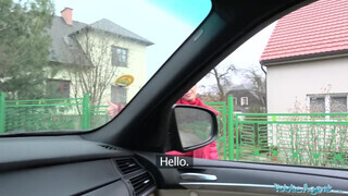 Public Agent - Polly Pons a termetes csöcsű thai nőci