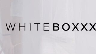 WhiteBoxxx - Jia Lissa és Sabrisse kívánatos orosz csajok egymással foglalkoznak
