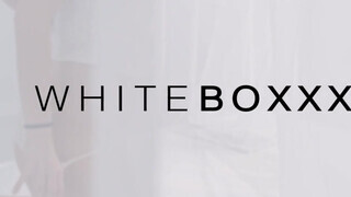 WhiteBoxxx - Silvia Dellai és Erika ribanca édeshármasban