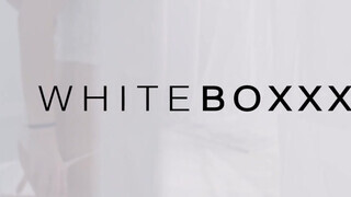 WhiteBoxxx - Lana Roy óriási picsájú orosz pornós