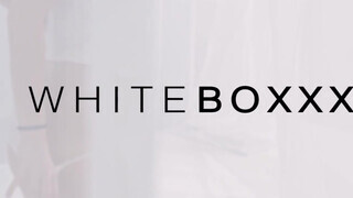 WHITEBOXXX - kikötözve nyalatja ki a pináját a csajszika