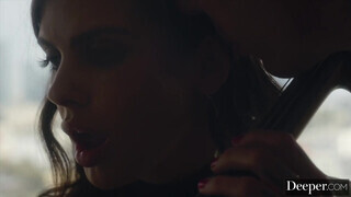 Deeper - Keisha Grey a hatalmas cickós fiatal maca