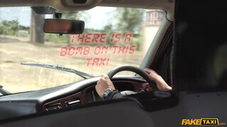 Fake Taxi - Fiatal csajszika a hátsó ülésen