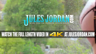 Jules Jordan - Athena Faris barna csávóval kupakol