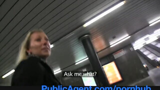 PublicAgent - szep cicis lány keményen bekúrva