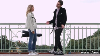 Casual Tini Szex - gyönyörű csoki nőci és a barátja