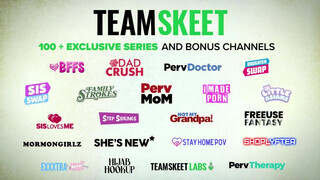 Scarlet Skies és Natalia Queen kamatyolása - TeamSkeet