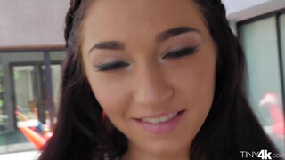 Crystal Rae a hatalmas tőgyes brazil lány