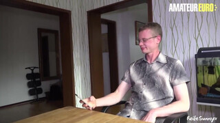 REIFESWINGER - Német milf fiatal hapsival kupakol