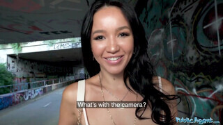 Public Agent - Asia Vargas a csinos ázsiai csaj