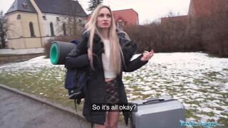 Public Agent - Micky Muffin a kéjhölgy turista maca