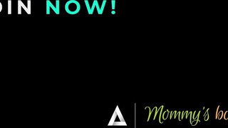 MOMMY'S BOY - Sophia West a vonzó világos szőke milf
