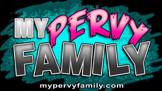Skylar Vox a gigászi cicis húgi - MyPervyFamily