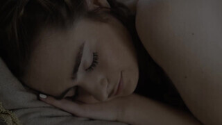 FamilyXXX - Reese Robbins örül ha hímtagot lát