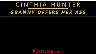Karups - Cinthia Hunter hátsó nyílásba kefélve