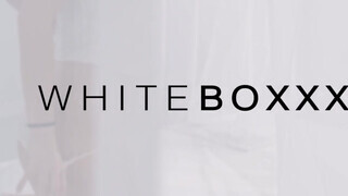 WhiteBoxxx - Mary Rock a fullos orosz pipi