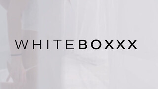 WhiteBoxxx - Ginebra Bellucci segglyukba baszva